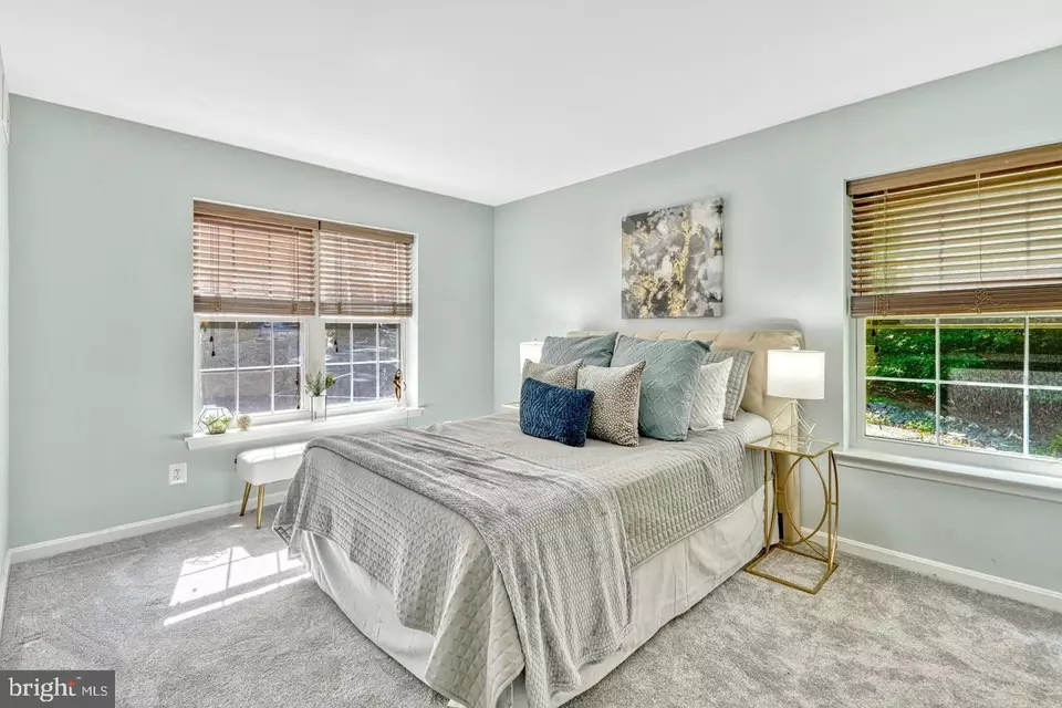 Bedroom - 5918 Cove Landing Rd #201, Burke, VA 22015 photo 3 of 5