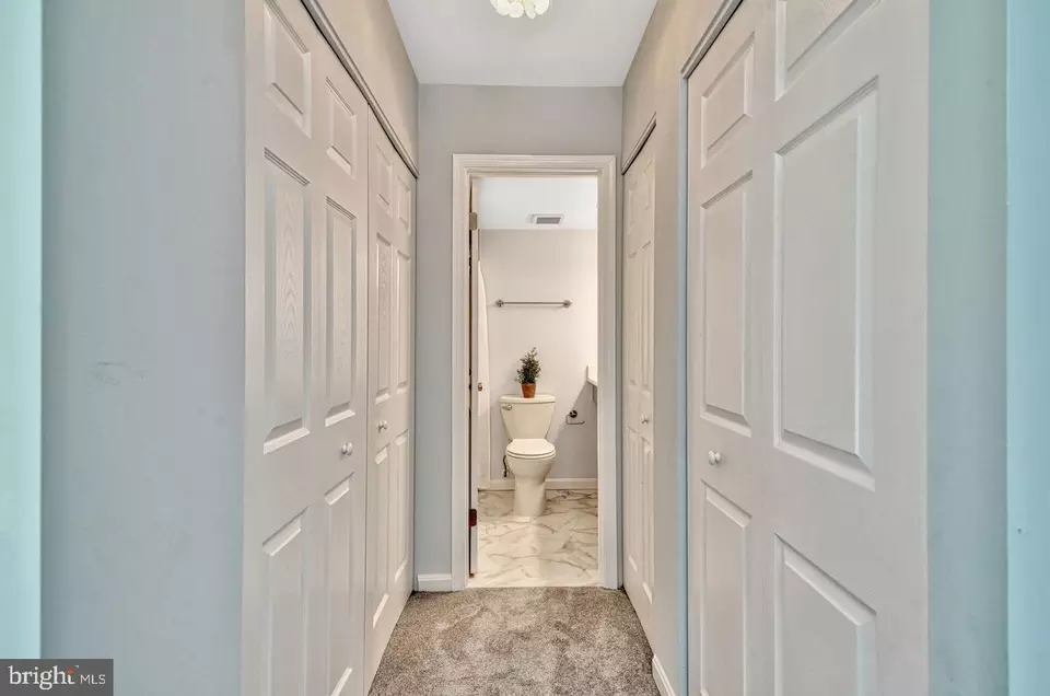 Entry Way - 5918 Cove Landing Rd #201, Burke, VA 22015 photo 5 of 5