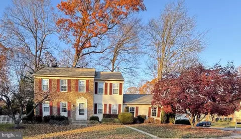 9727 Loch Linden Ct, Fairfax, VA 22032