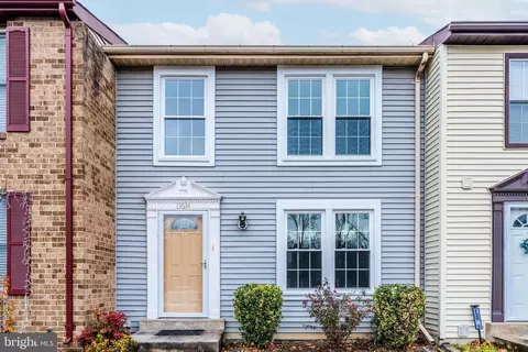 13634 Clarendon Springs Ct, Centreville, VA 20121