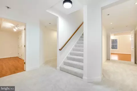 Entry Way - 500 Utterback Store Rd, Great Falls, VA 22066 photo 5 of 5