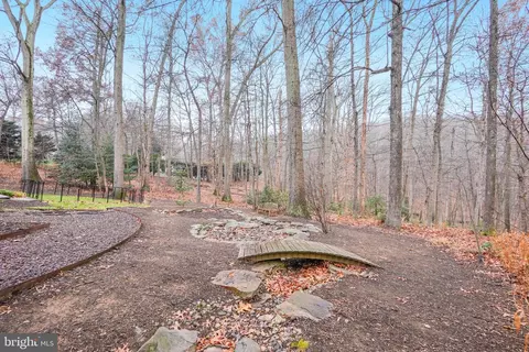 Exterior - 500 Utterback Store Rd, Great Falls, VA 22066 photo 14 of 23