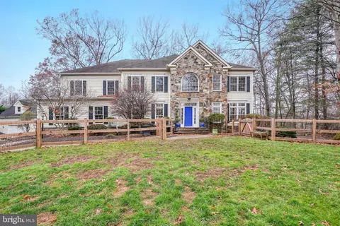 Exterior - 500 Utterback Store Rd, Great Falls, VA 22066 photo 9 of 23