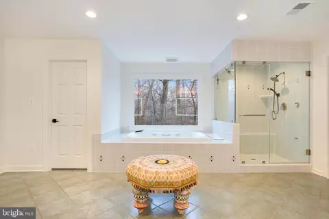 Bath - 500 Utterback Store Rd, Great Falls, VA 22066 photo 6 of 7