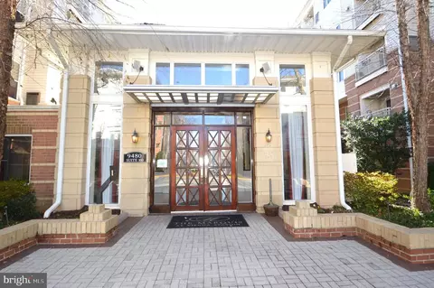 9480 Virginia Center Blvd #16, Vienna, VA 22181