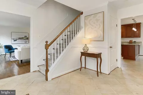 2011 Soapstone Dr, Reston, VA 20191 photo 3