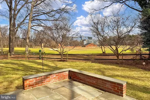 2011 Soapstone Dr, Reston, VA 20191 photo 25