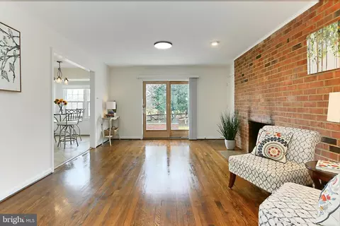 2011 Soapstone Dr, Reston, VA 20191 photo 19