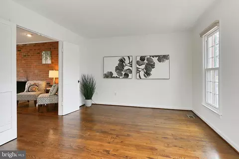2011 Soapstone Dr, Reston, VA 20191 photo 21