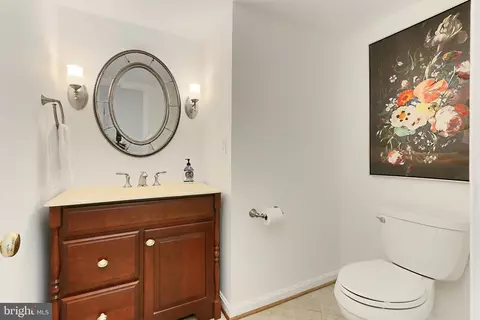 2011 Soapstone Dr, Reston, VA 20191 photo 23