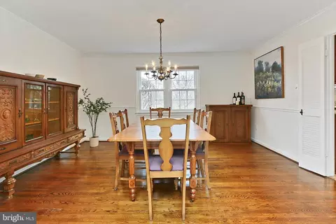 2011 Soapstone Dr, Reston, VA 20191 photo 9