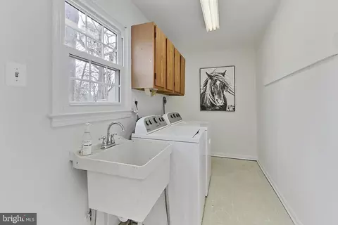 2011 Soapstone Dr, Reston, VA 20191 photo 24