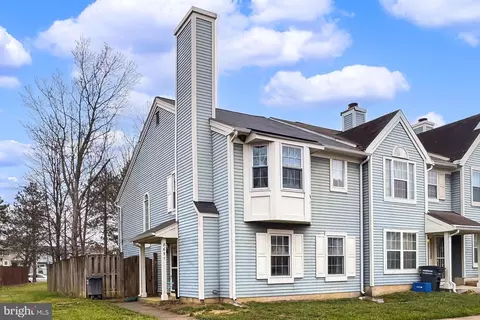 8651 Venoy Ct, Alexandria, VA 22309