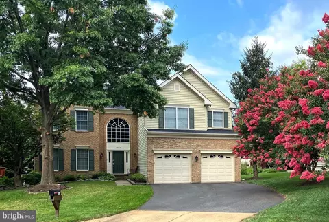 2932 Blue Holly Ln, Oak Hill, VA 20171