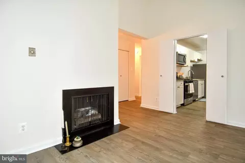Living - 11809 Breton Ct #21D, Reston, VA 20191 photo 4 of 8