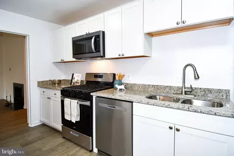 Kitchen - 11809 Breton Ct #21D, Reston, VA 20191 photo 5 of 6