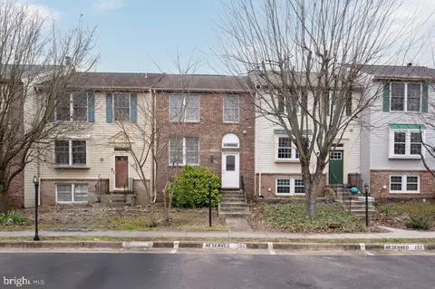 6060 Chicory Pl, Alexandria, VA 22310