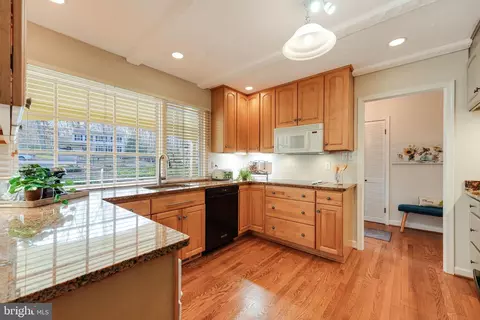 2423 Pony Ln, Reston, VA 20191 photo 22