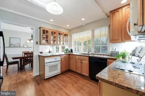 2423 Pony Ln, Reston, VA 20191 photo 18
