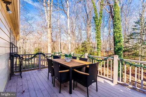 2423 Pony Ln, Reston, VA 20191 photo 9