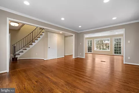 8700 Etta Dr, Springfield, VA 22152 photo 7