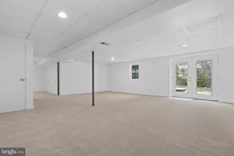 8700 Etta Dr, Springfield, VA 22152 photo 36