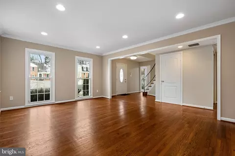 8700 Etta Dr, Springfield, VA 22152 photo 8