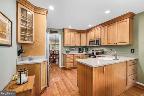 5403 Tripolis Ct, Burke, VA 22015 photo 7