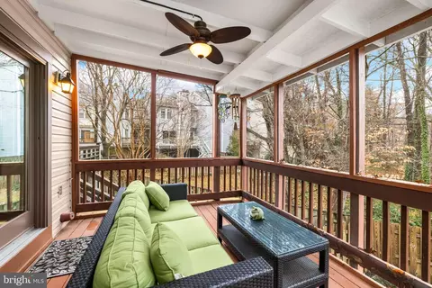 5403 Tripolis Ct, Burke, VA 22015 photo 2