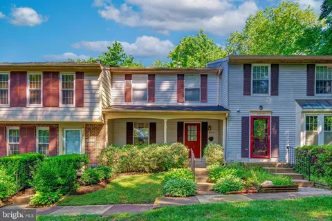 9002 Alexis Ct, Springfield, VA 22152