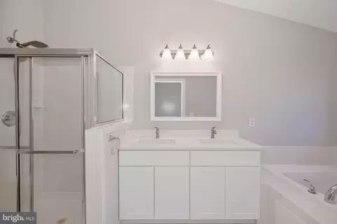 Bath - 6661 Debra Lu Way, Springfield, VA 22150 photo 1 of 4