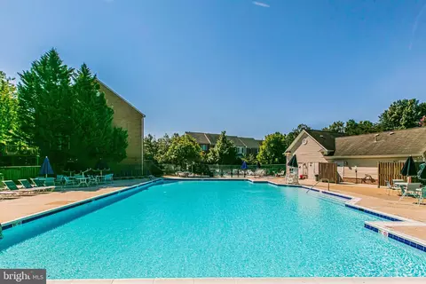 Exterior - 6661 Debra Lu Way, Springfield, VA 22150 photo 6 of 8