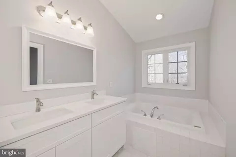 Bath - 6661 Debra Lu Way, Springfield, VA 22150 photo 2 of 4