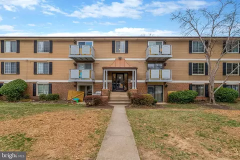 4300 Buckman Rd #D, Alexandria, VA 22309