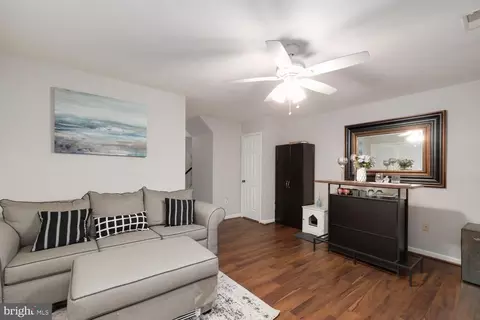 6345 Demme Pl, Springfield, VA 22150 photo 6