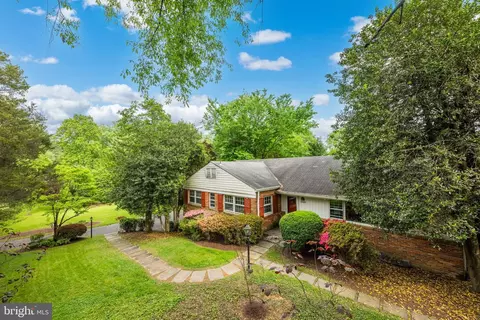6627 Fletcher Ln, Mclean, VA 22101