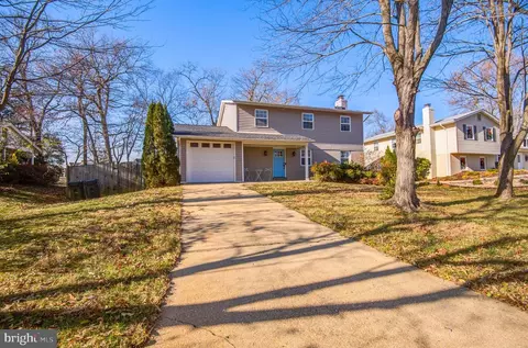 1926 Hull Rd, Vienna, VA 22182