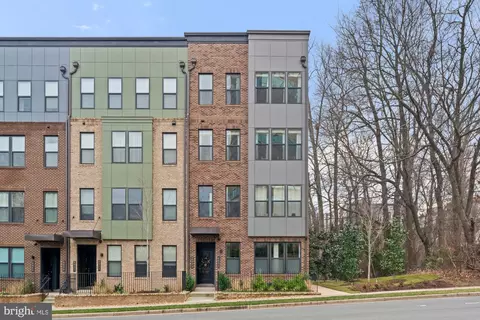 4033 Legato Rd #90, Fairfax, VA 22033