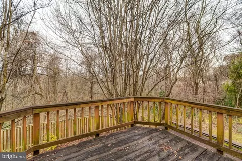 Exterior - 5719 Mason Bluff Dr, Burke, VA 22015 photo 9 of 11