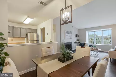 7710 Lexton Pl #D, Springfield, VA 22152 photo 8