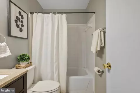 7710 Lexton Pl #D, Springfield, VA 22152 photo 14