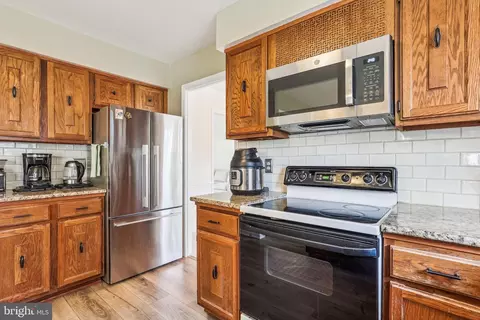 7122 Rolling Forest Ave, Springfield, VA 22152 photo 14