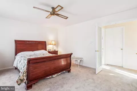 7122 Rolling Forest Ave, Springfield, VA 22152 photo 29