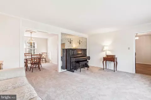 7122 Rolling Forest Ave, Springfield, VA 22152 photo 7