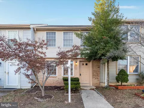 6320 Lightburn Ct, Centreville, VA 20121