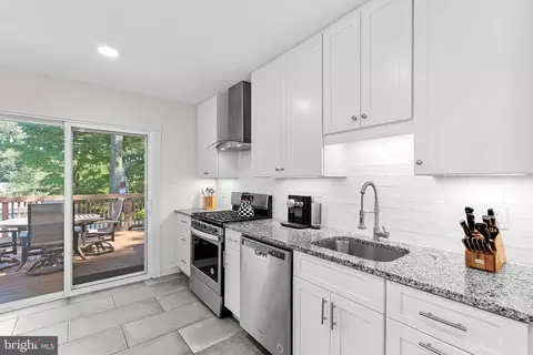 7223 Galgate Dr, Springfield, VA 22153 photo 18