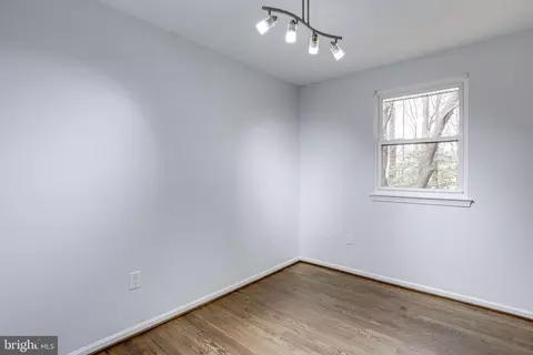 10006 E Constable Ct, Fairfax, VA 22032 photo 22