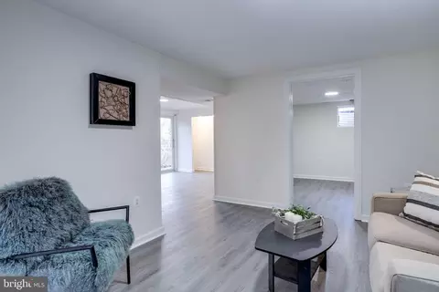 10006 E Constable Ct, Fairfax, VA 22032 photo 7