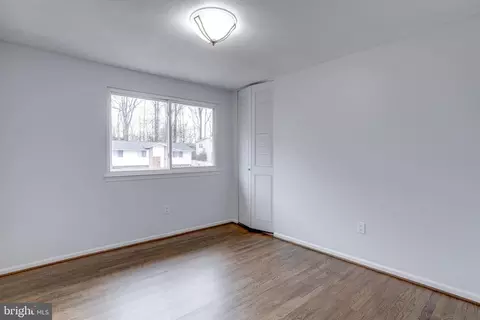 10006 E Constable Ct, Fairfax, VA 22032 photo 19