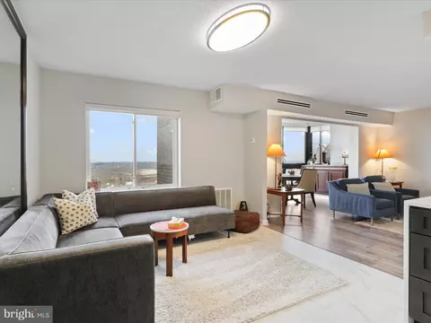 Living - 8380 Greensboro Dr #626, Mclean, VA 22102 photo 4 of 4